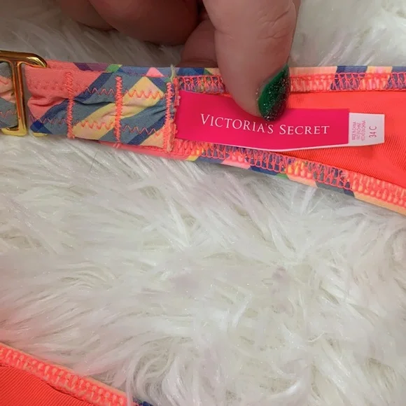 ❌SOLD❌Victoria’s Secret Swim Pushup Bikini Top - Picture 6 of 7